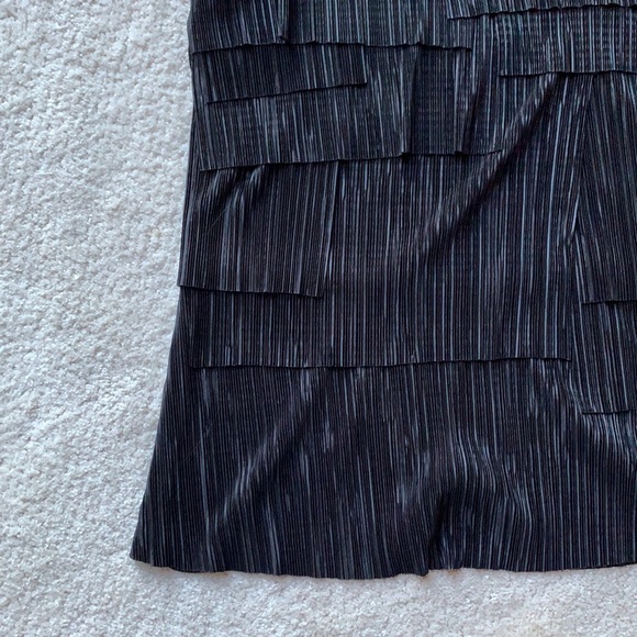 Aria Black Ruffled Textured Tank Blouse - Picture 4 of 9